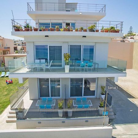 Sonja Beachfront Apartments 加藤-达拉特索 外观 照片